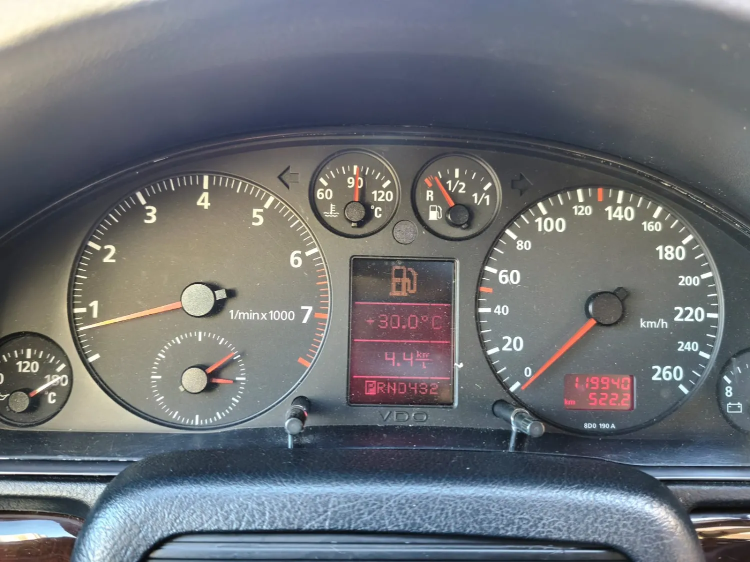avv-audi-a4-2-8-v6-automatico-venda-nzkhc85-imagem-017
