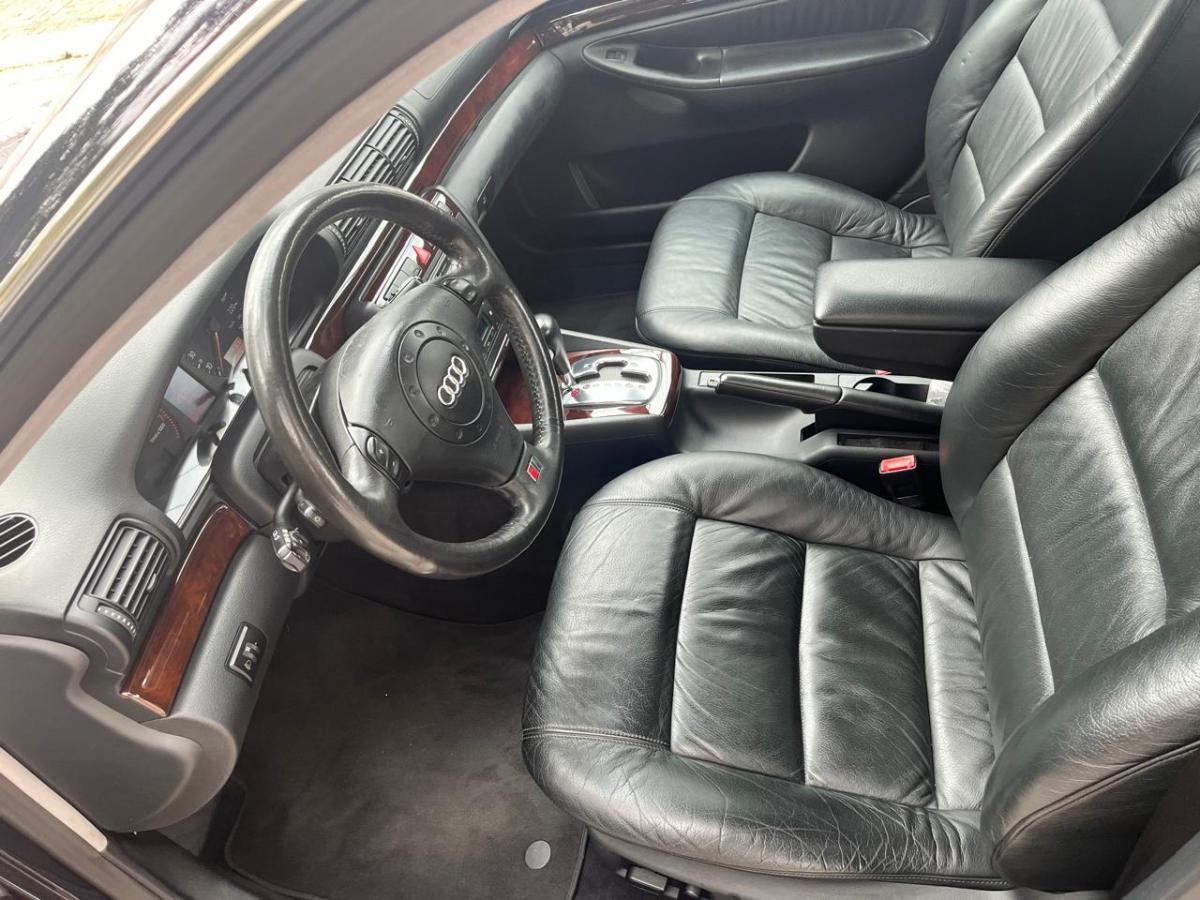 A4 - Foto #2 do anúncio à venda de Carro clássico
