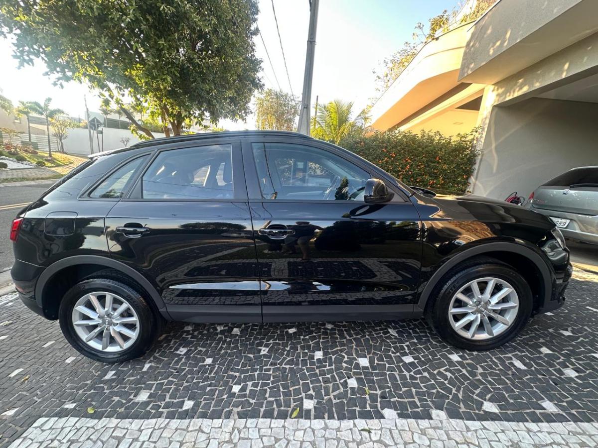 Q3 - Foto #3 do anúncio à venda de Carro clássico