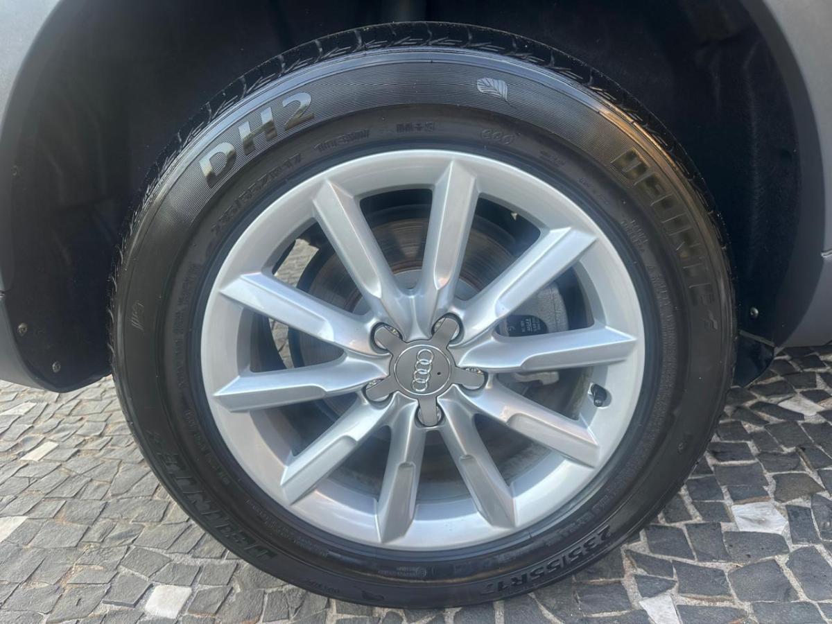 Q3 - Foto #7 do anúncio à venda de Carro clássico