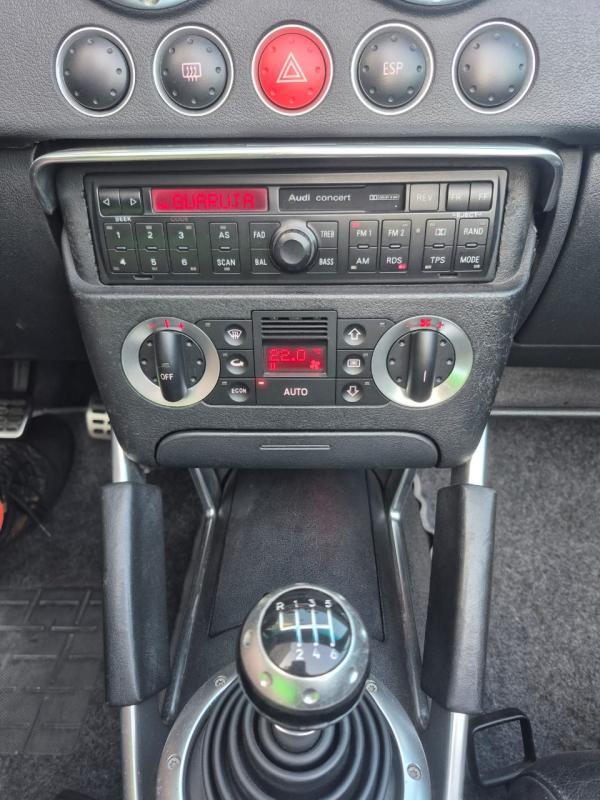 TT - Foto #4 do anúncio à venda de Carro clássico