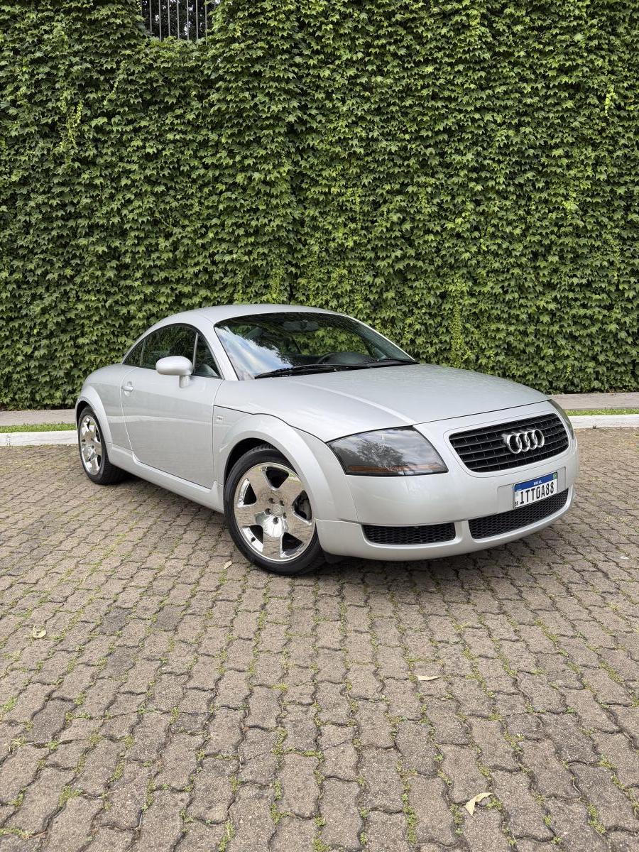 TT - Foto #3 do anúncio à venda de Carro clássico