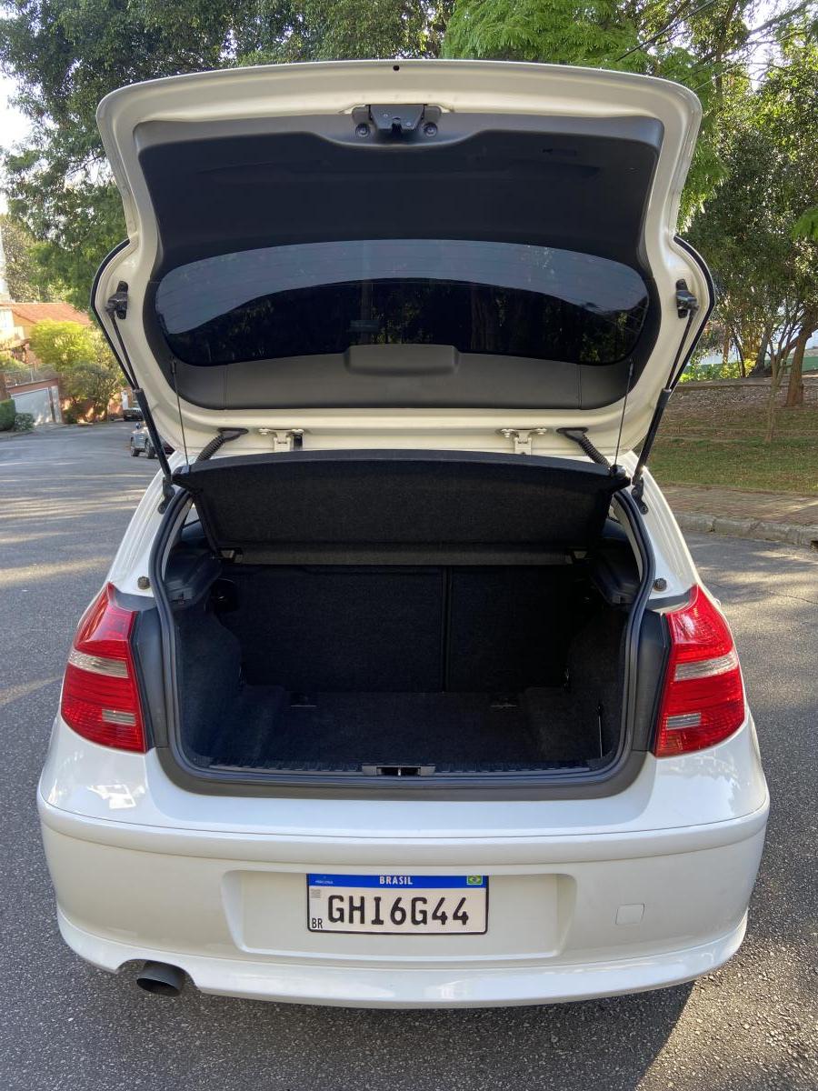 118i - Foto #8 do anúncio à venda de Carro clássico