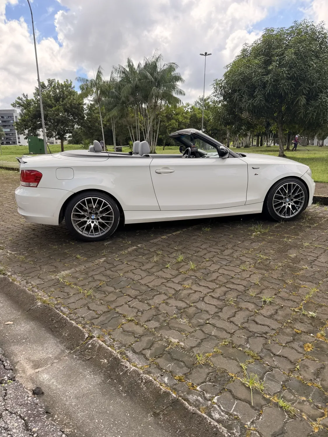 120i - Foto #9 do anúncio à venda de Carro clássico