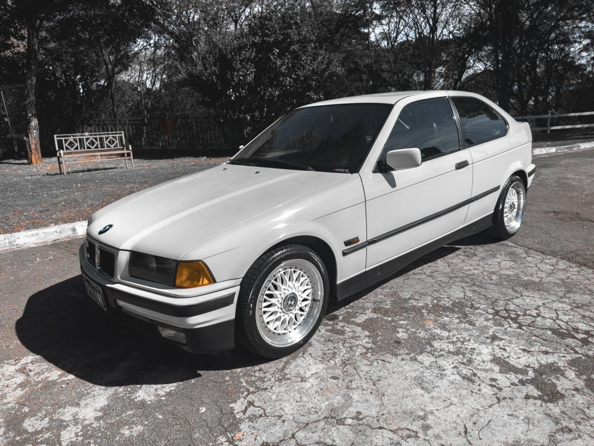 318iM - Foto #13 do anúncio à venda de Carro clássico