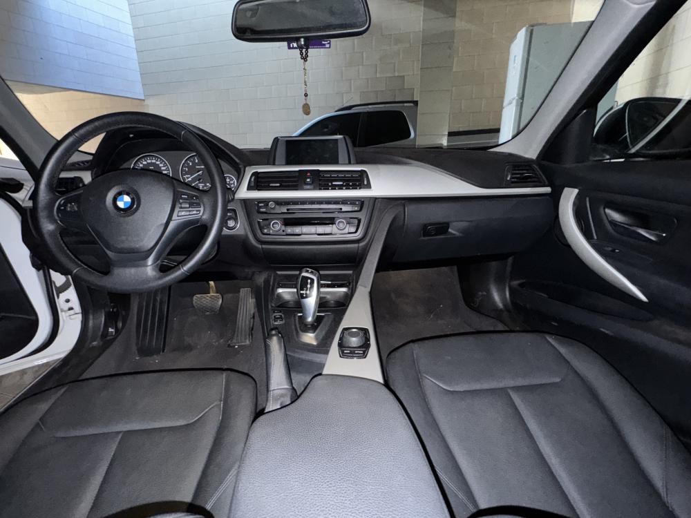 320i - Foto #8 do anúncio à venda de Carro clássico