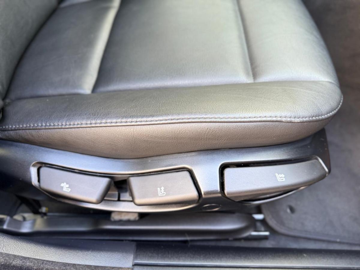 320i - Foto #6 do anúncio à venda de Carro clássico