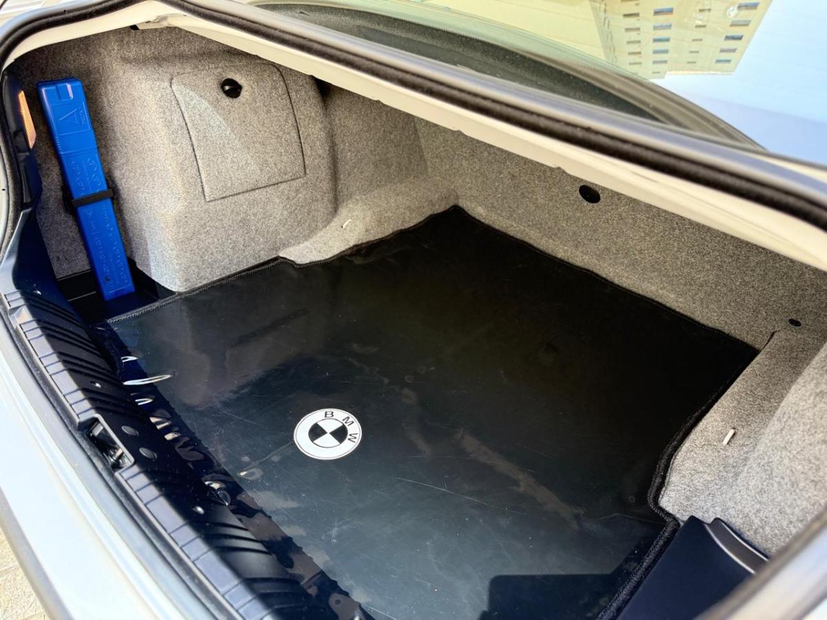 320i - Foto #11 do anúncio à venda de Carro clássico