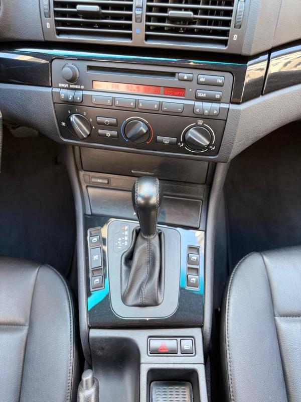 320i - Foto #22 do anúncio à venda de Carro clássico