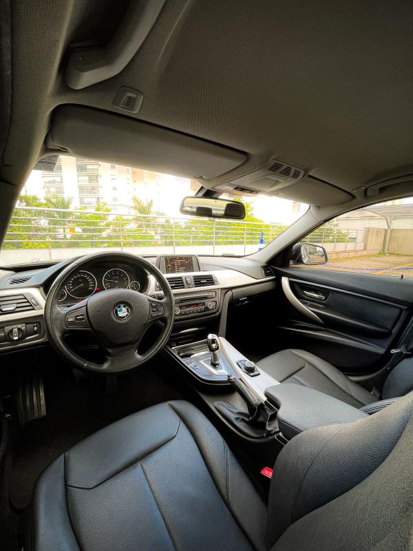 320i - Foto #9 do anúncio à venda de Carro clássico