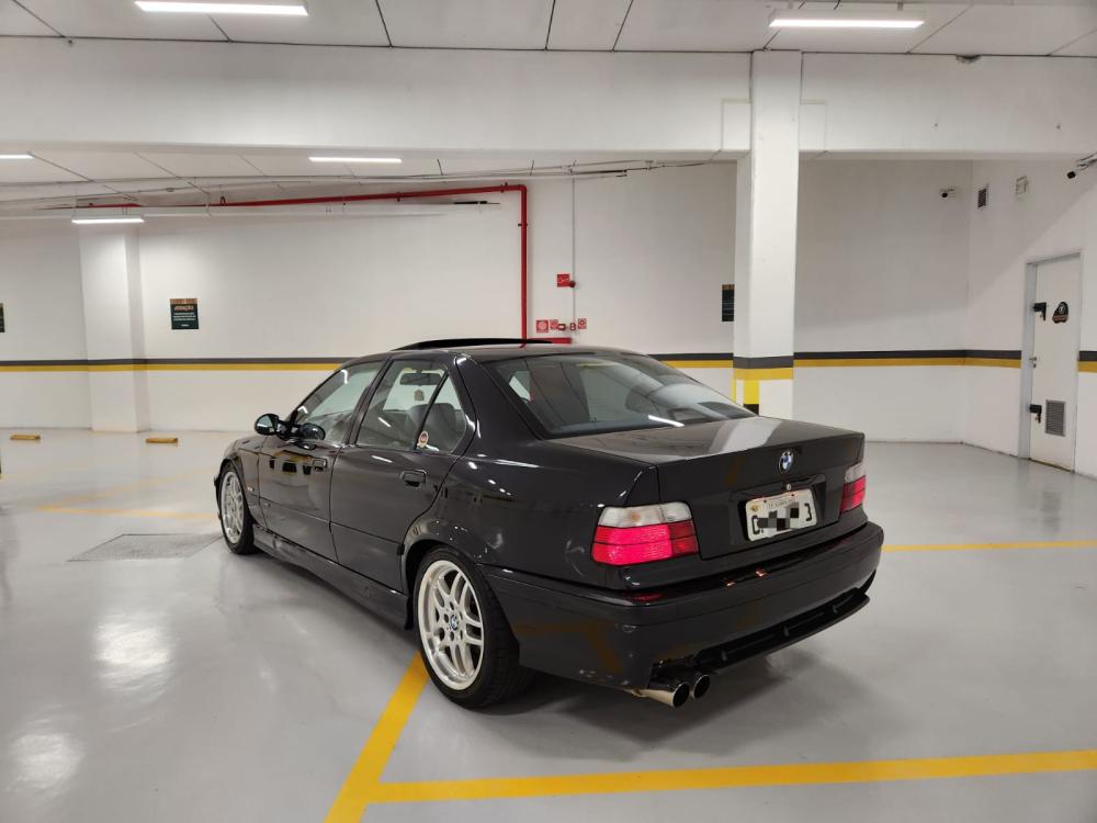 323i - Foto #3 do anúncio à venda de Carro clássico