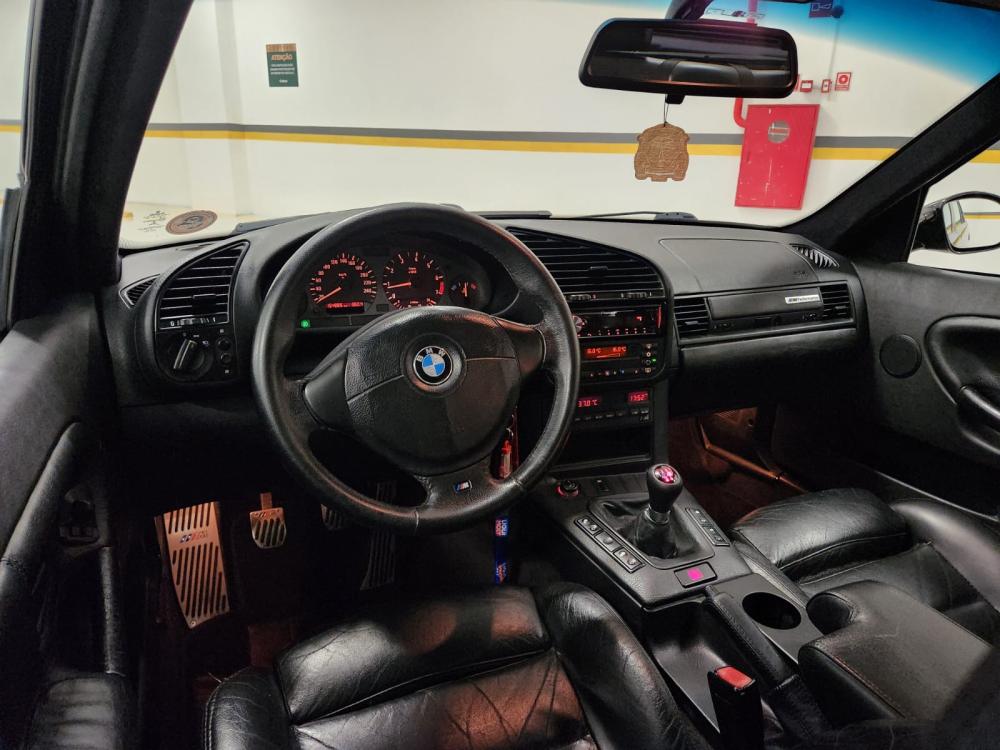 323i - Foto #5 do anúncio à venda de Carro clássico