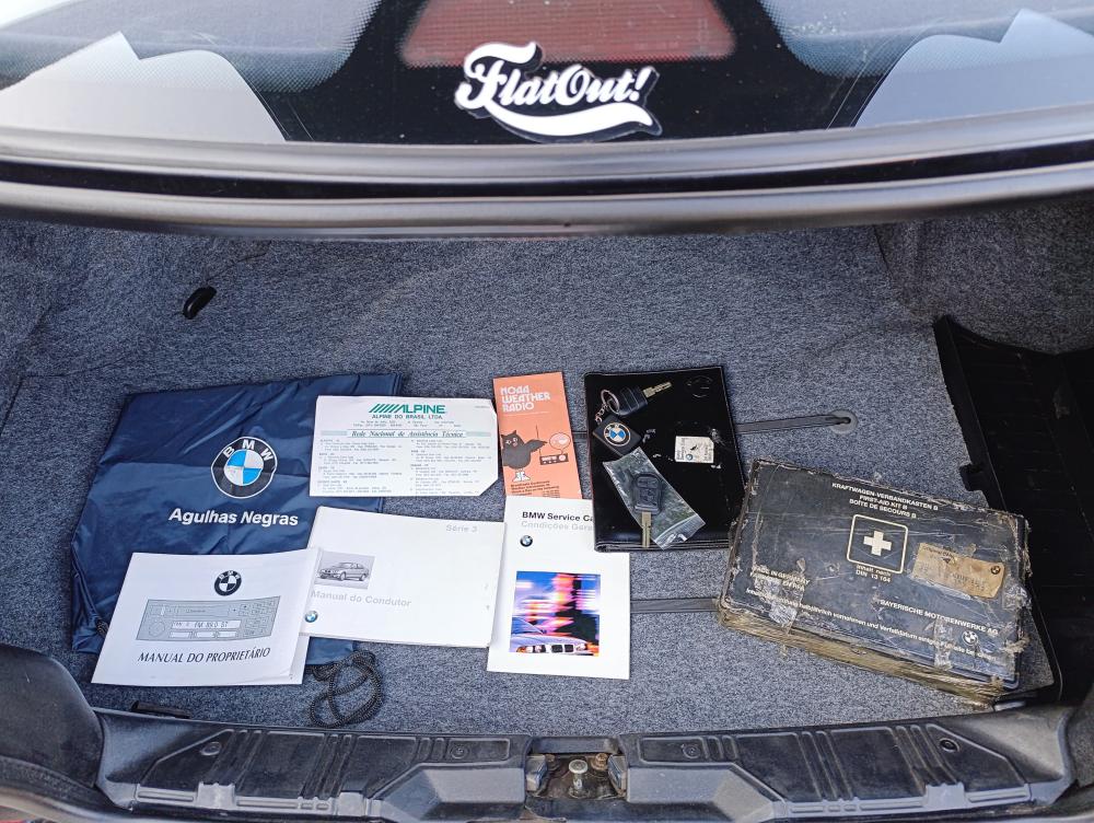 323i - Foto #8 do anúncio à venda de Carro clássico