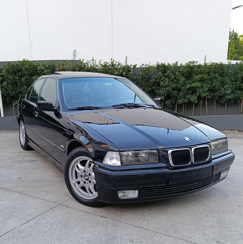 323i - Foto #9 do anúncio à venda de Carro clássico