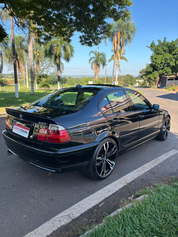 325i - Foto #5 do anúncio à venda de Carro clássico