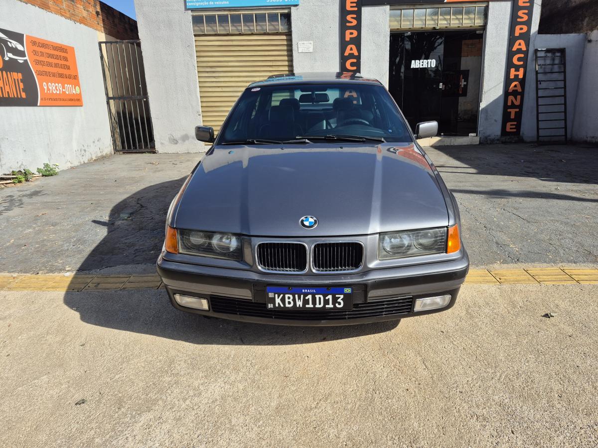 325i - Foto #18 do anúncio à venda de Carro clássico