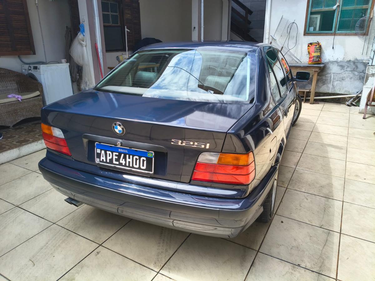 325i - Foto #11 do anúncio à venda de Carro clássico