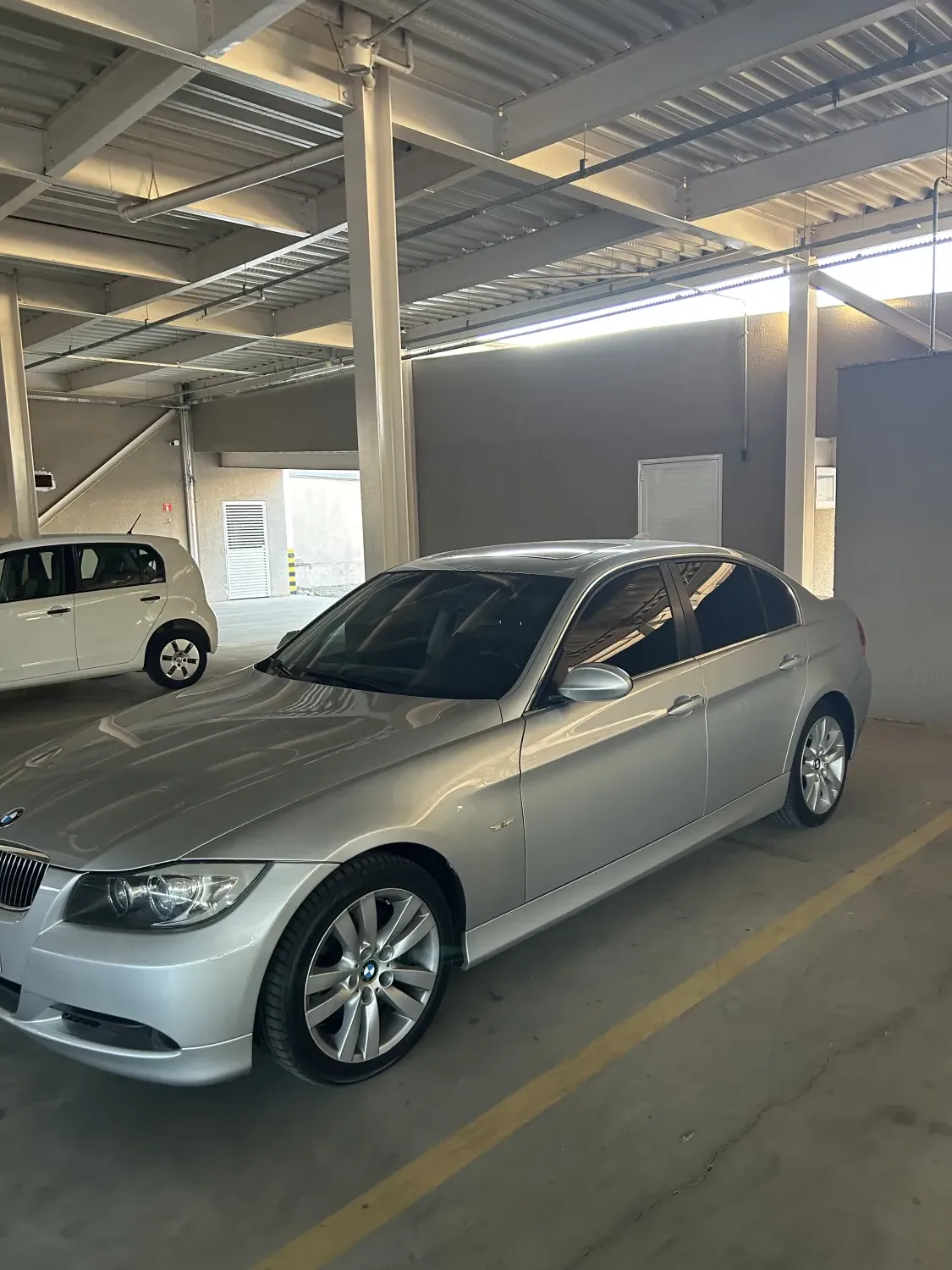 avv-bmw-325ia-venda-b21a754-imagem-006