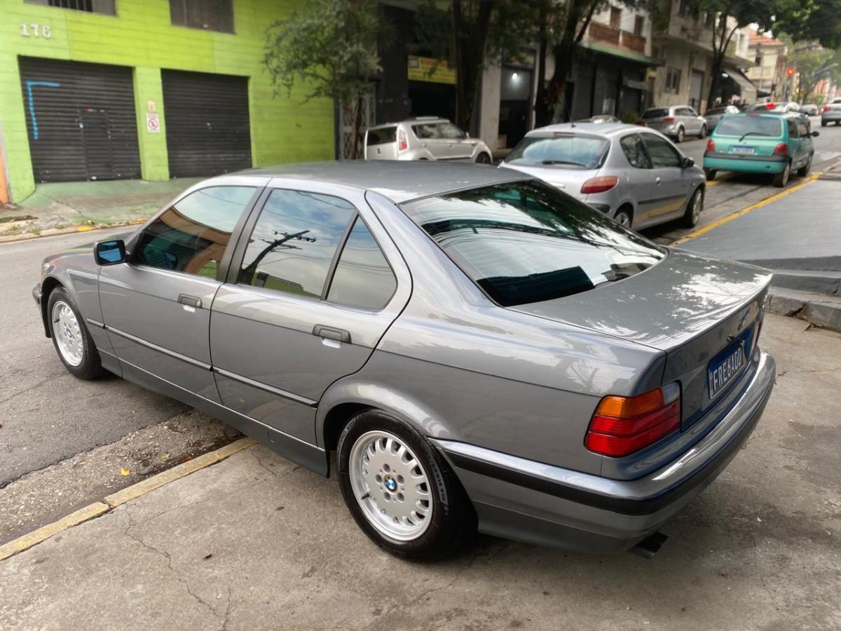 325i - Foto #4 do anúncio à venda de Carro clássico