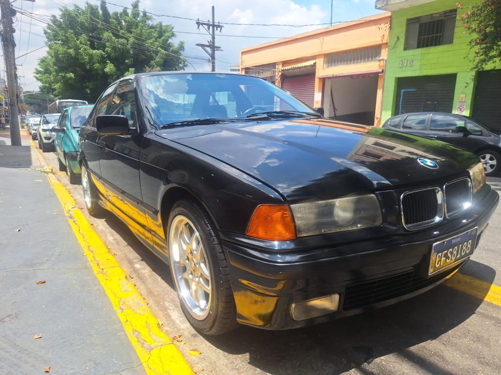 325i - Foto #13 do anúncio à venda de Carro clássico