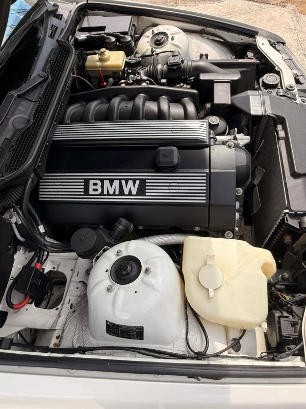 328i - Foto #10 do anúncio à venda de Carro clássico
