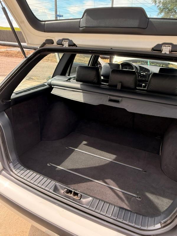 328i - Foto #19 do anúncio à venda de Carro clássico