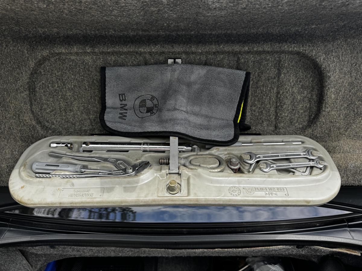 328i - Foto #2 do anúncio à venda de Carro clássico
