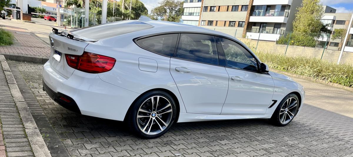 328i - Foto #2 do anúncio à venda de Carro clássico
