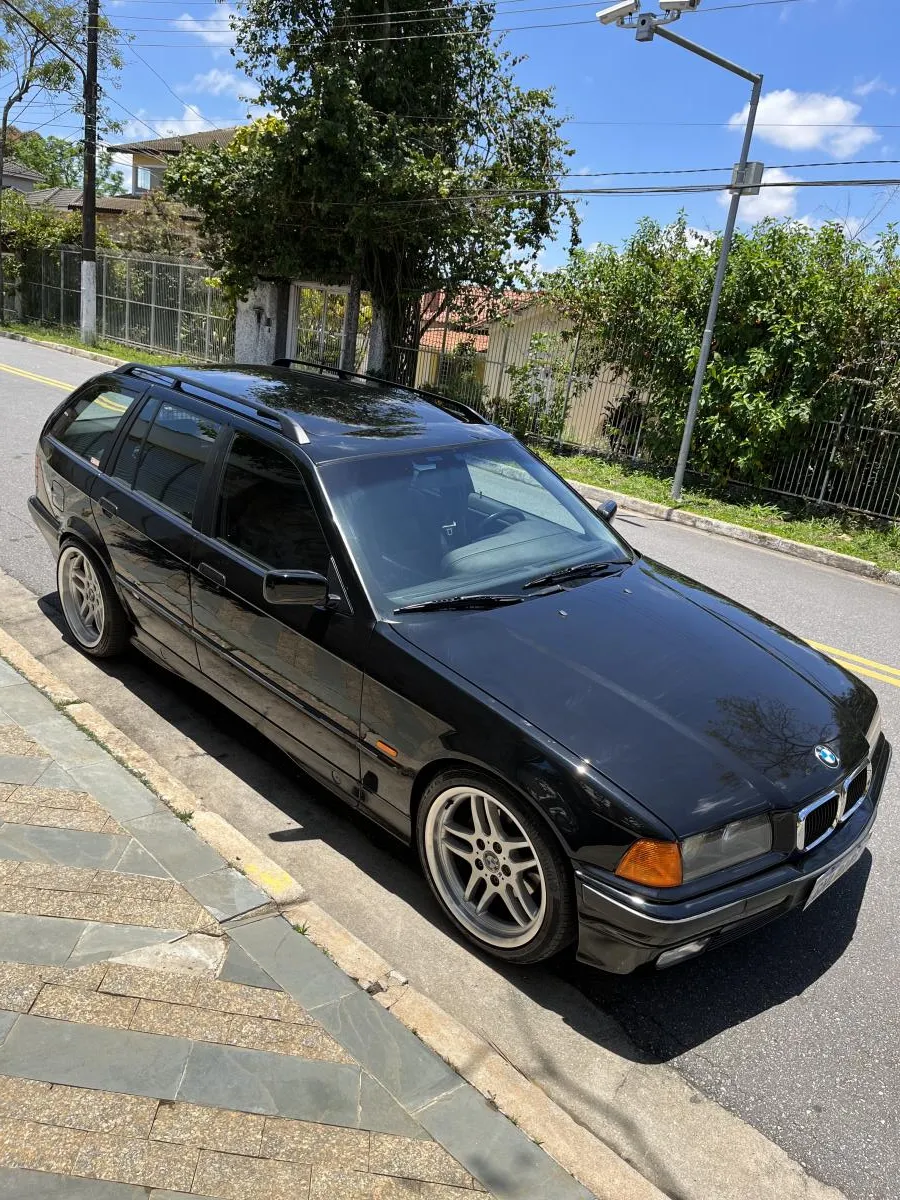 328i - Foto #14 do anúncio à venda de Carro clássico