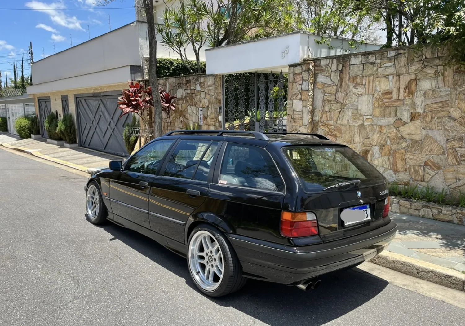 328i - Foto #29 do anúncio à venda de Carro clássico