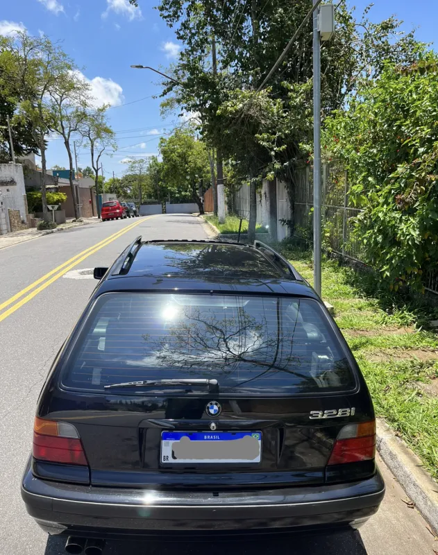 328i - Foto #30 do anúncio à venda de Carro clássico