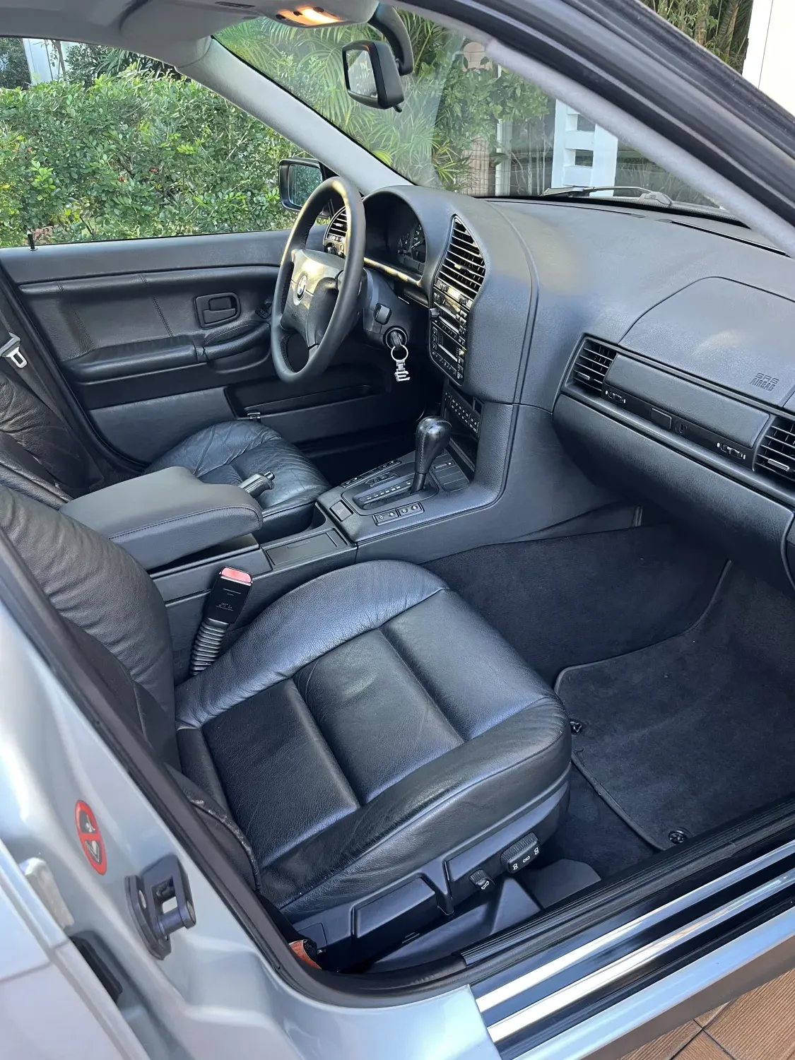328i - Foto #8 do anúncio à venda de Carro clássico