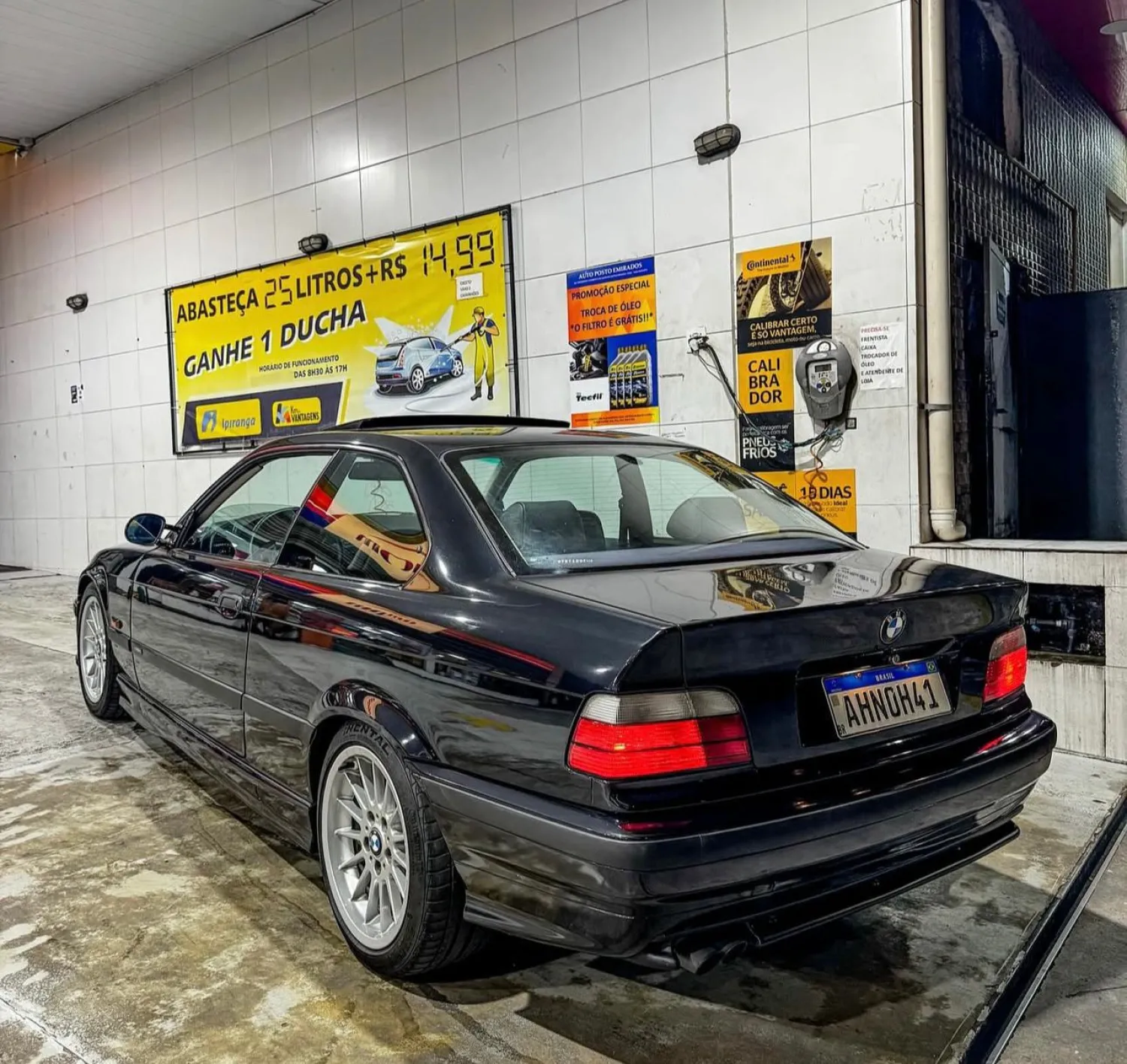 328i - Foto #4 do anúncio à venda de Carro clássico