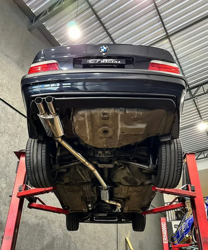 328i - Foto #9 do anúncio à venda de Carro clássico