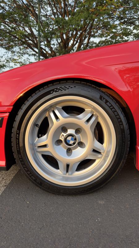 328i - Foto #3 do anúncio à venda de Carro clássico