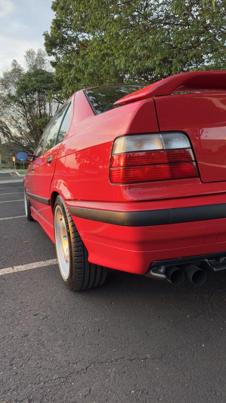 328i - Foto #4 do anúncio à venda de Carro clássico