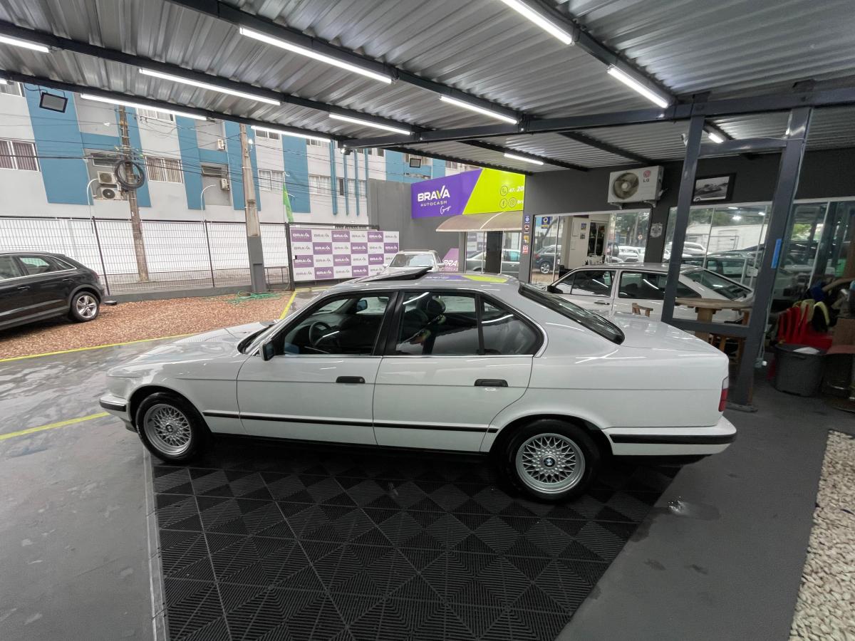 530iA - Foto #12 do anúncio à venda de Carro clássico