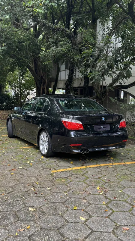 BMW 530i 2003/2004 - Foto #7 do anúncio à venda de Carro clássico