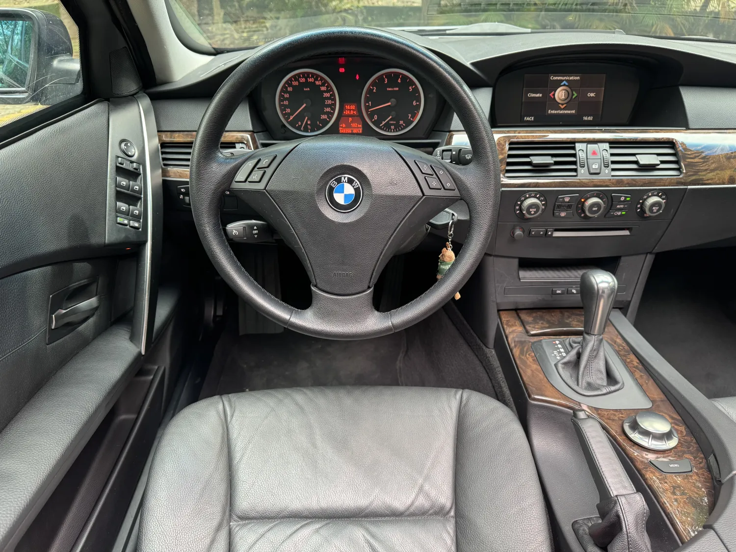 BMW 530i 2003/2004 - Foto #9 do anúncio à venda de Carro clássico
