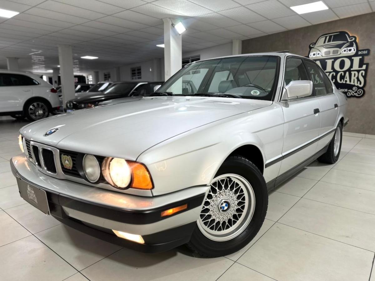 535i - Foto #2 do anúncio à venda de Carro clássico