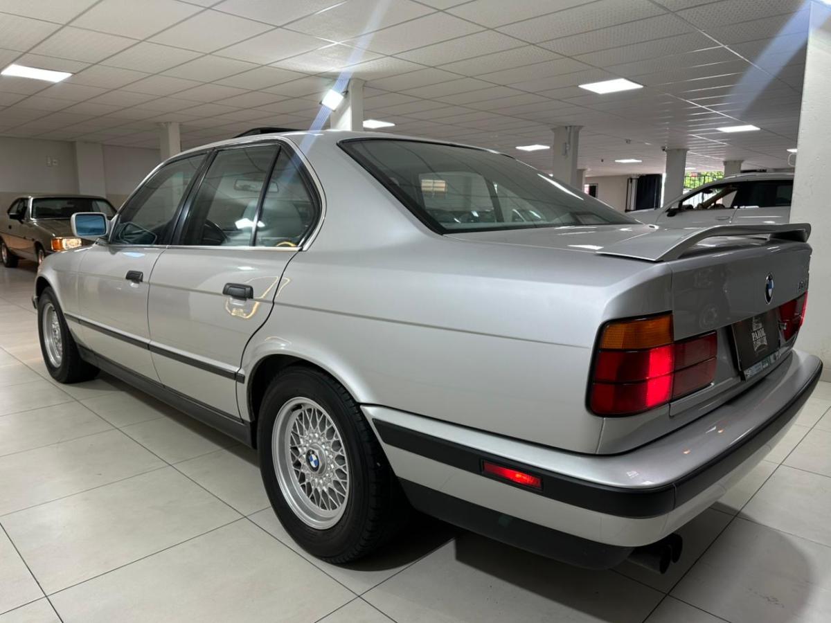 535i - Foto #5 do anúncio à venda de Carro clássico