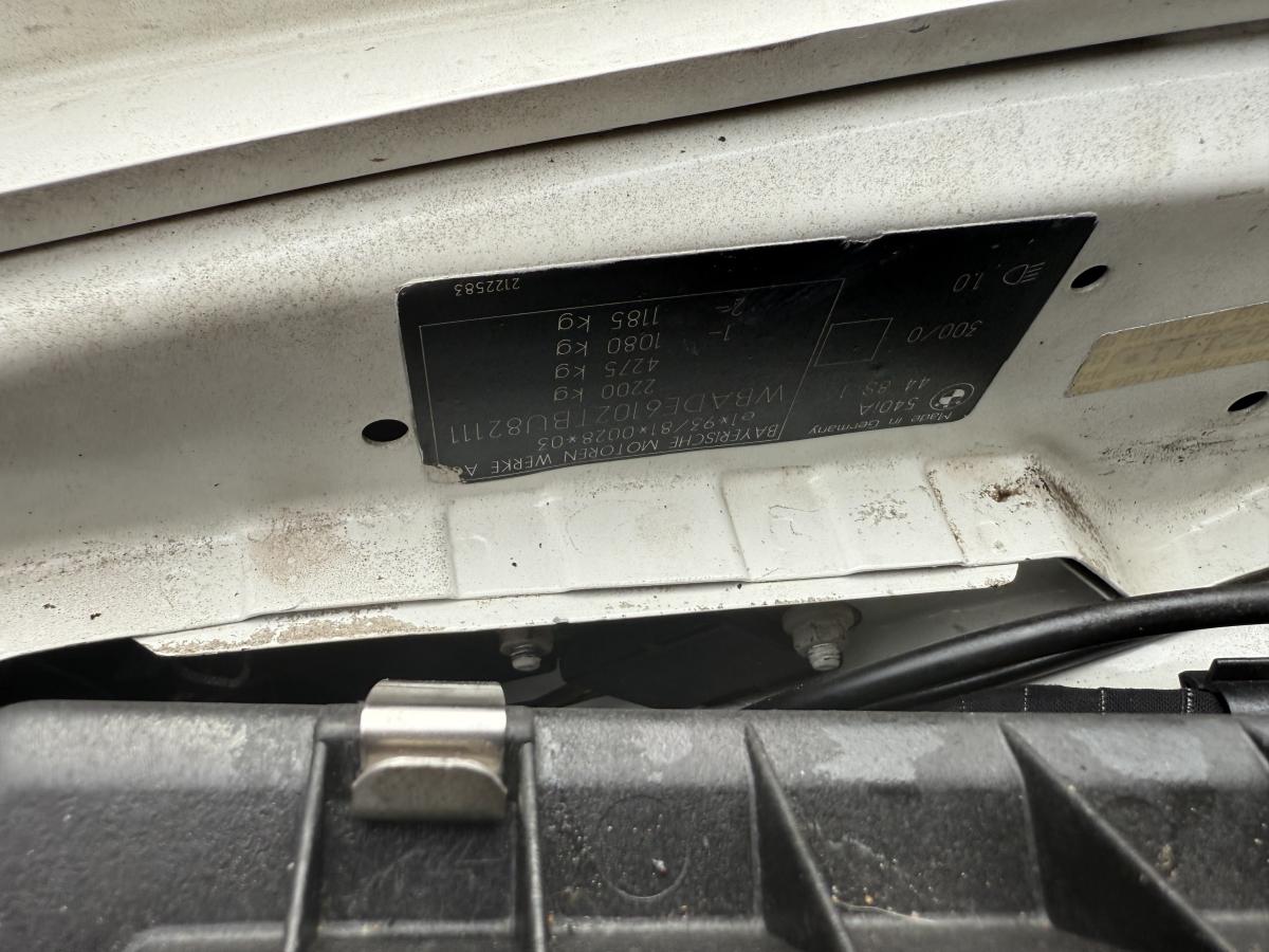 540i - Foto #11 do anúncio à venda de Carro clássico