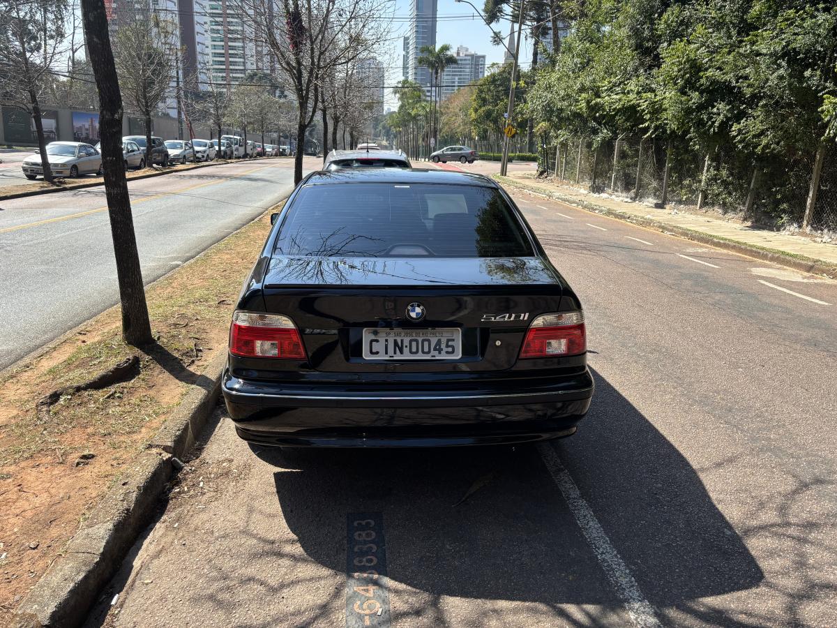 540i - Foto #8 do anúncio à venda de Carro clássico