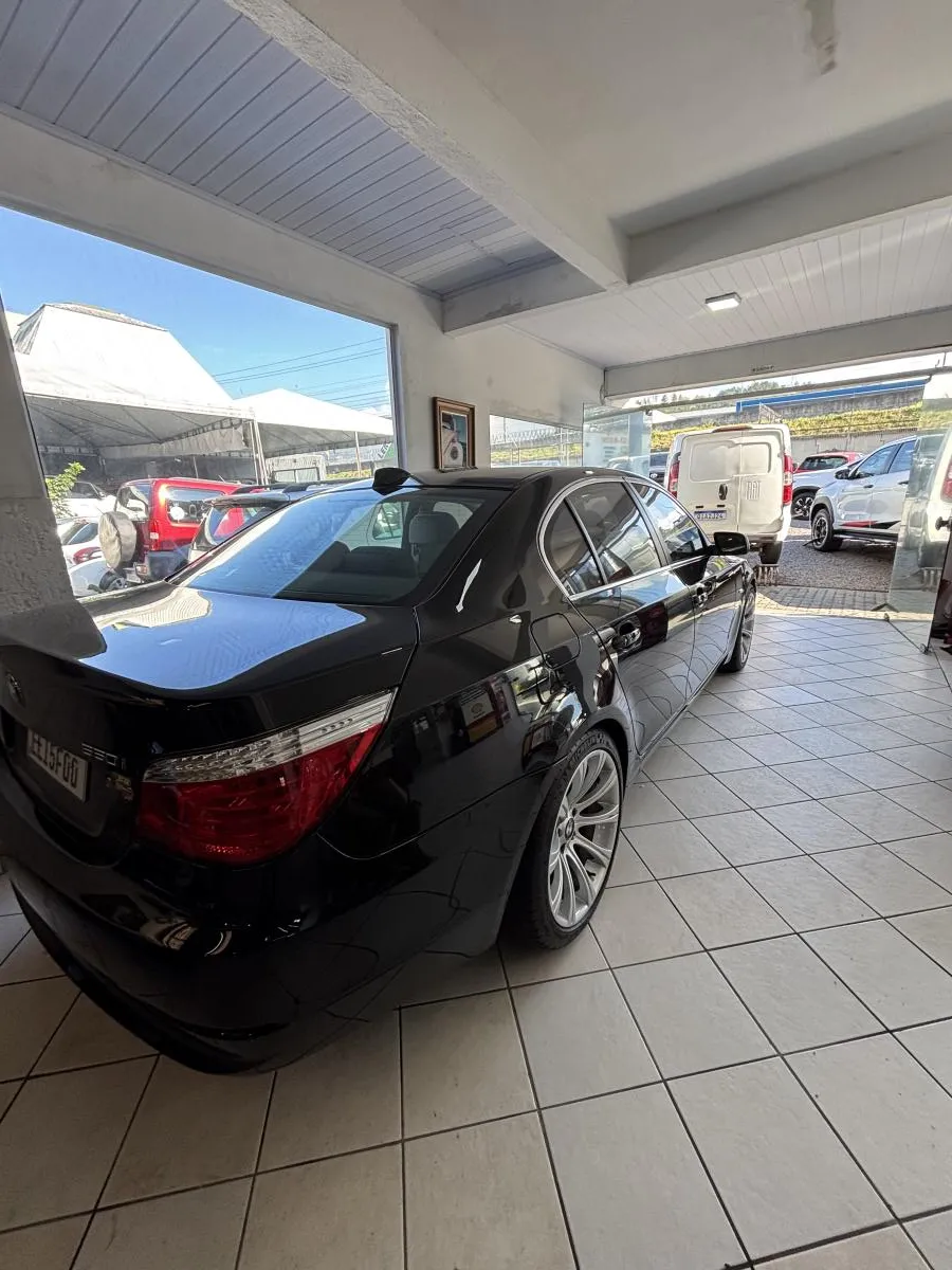 550i - Foto #2 do anúncio à venda de Carro clássico