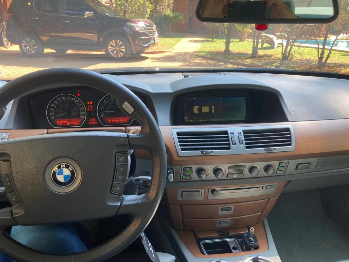 745i - Foto #5 do anúncio à venda de Carro clássico