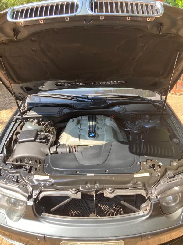 745i - Foto #7 do anúncio à venda de Carro clássico