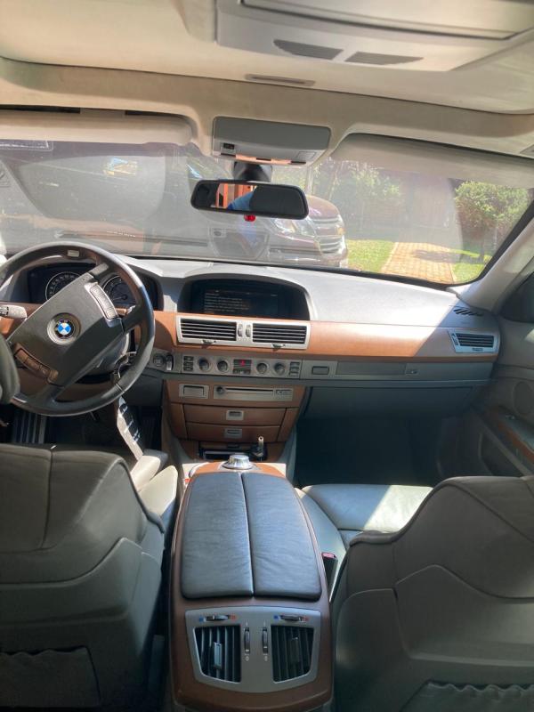 745i - Foto #9 do anúncio à venda de Carro clássico