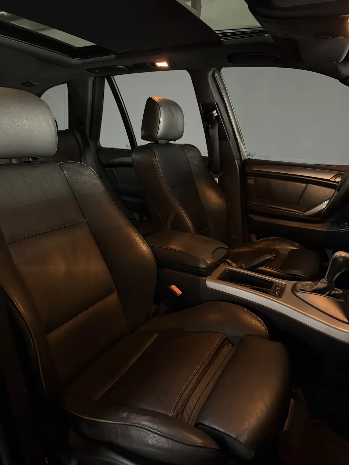 avv-bmw-x5-venda-48fbf41-imagem-008