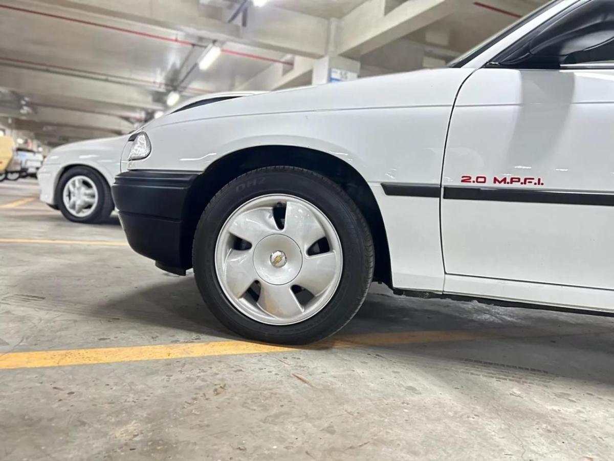 Astra - Foto #6 do anúncio à venda de Carro clássico