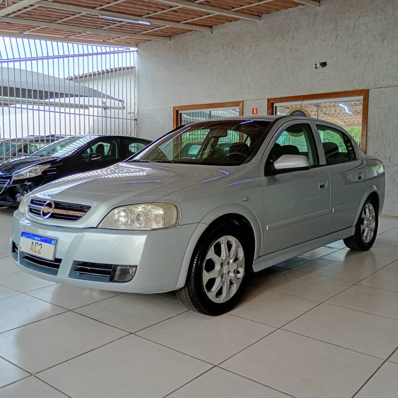 Astra - Foto #3 do anúncio à venda de Carro clássico